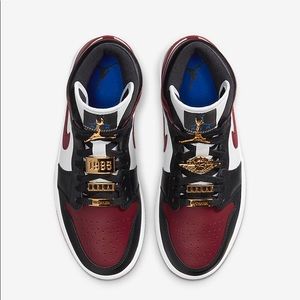 Authentic Air Jordan Retro 1 mid se